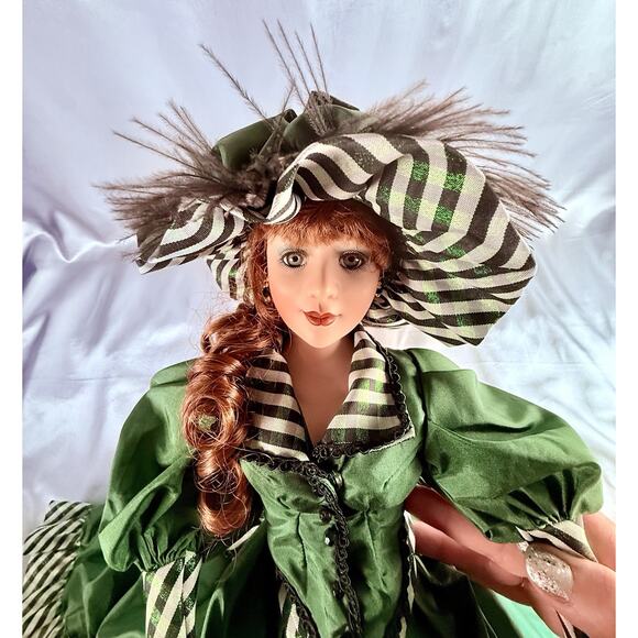 Vintage Franklin Heirloom Porcelain Doll Colleen Green Dress Ireland - Picture 11 of 16